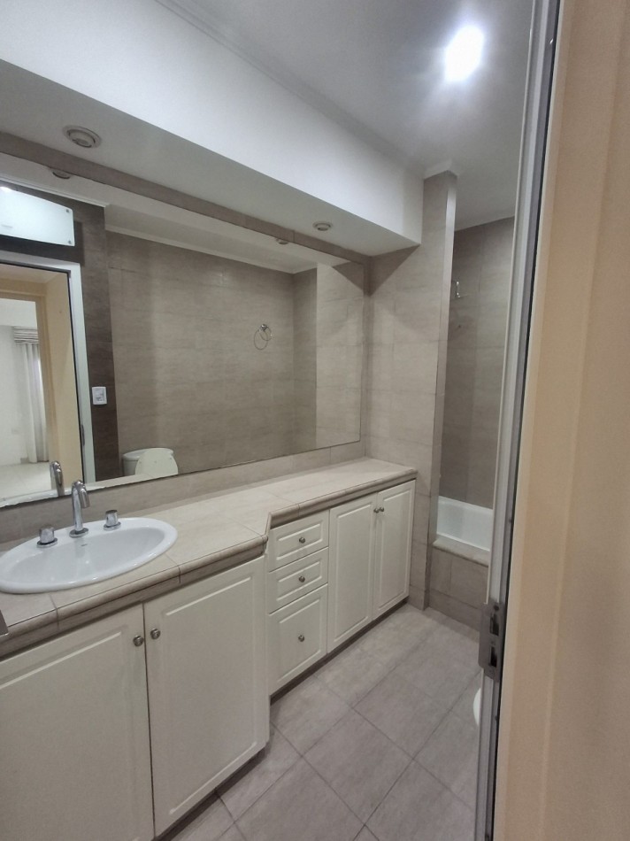 Casa en venta, Pasaje Brasil No 724, Bo Santa Rita