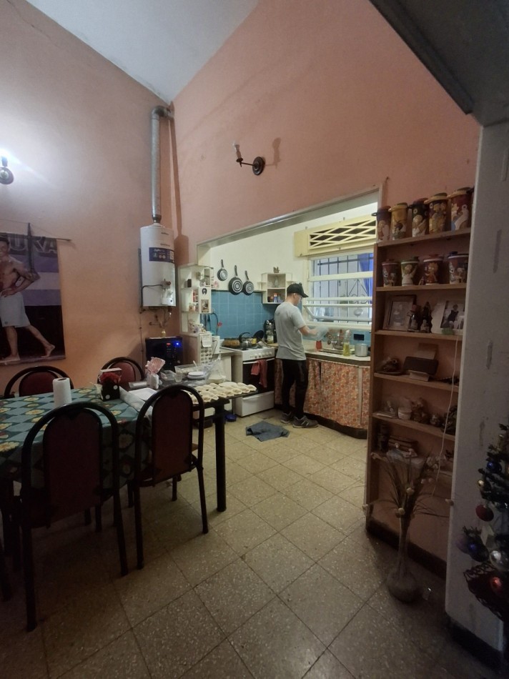 Casa con departamento en venta, Pueyrredon No 1035, Bo Centro