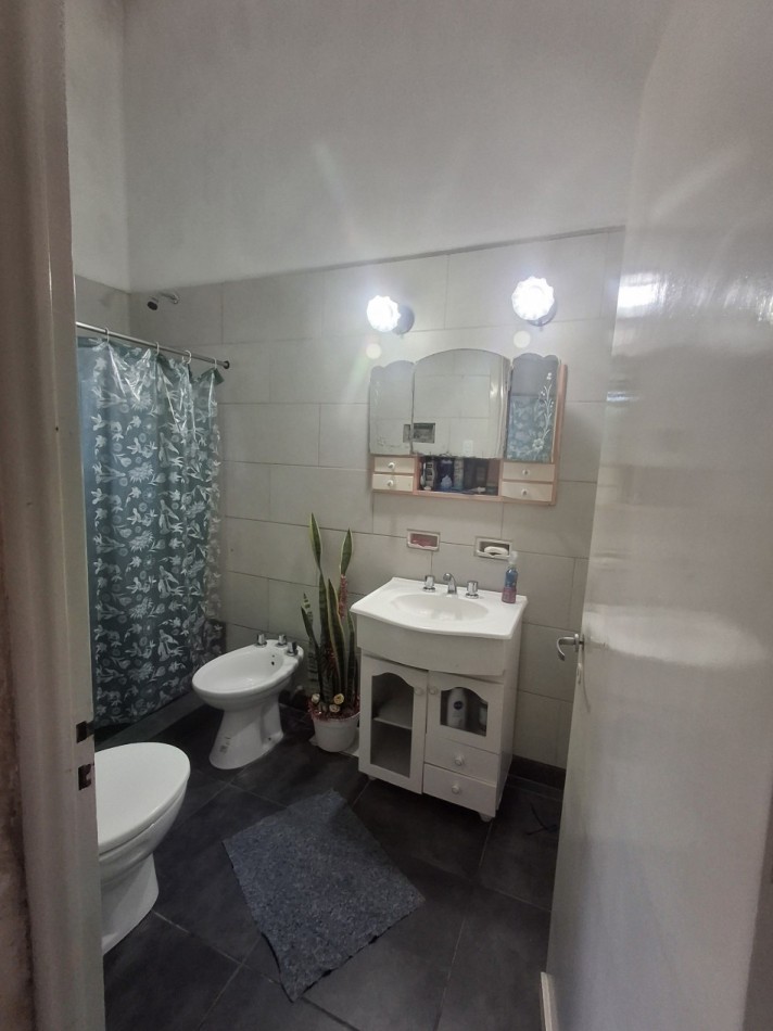 Casa con departamento en venta, Pueyrredon No 1035, Bo Centro