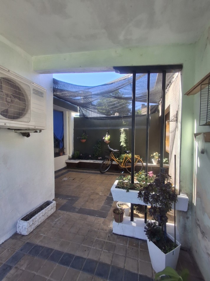 Casa con departamento en venta, Pueyrredon No 1035, Bo Centro