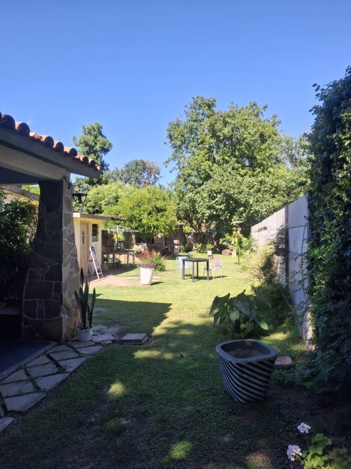 Casa con departamento en venta, Pueyrredon No 1035, Bo Centro