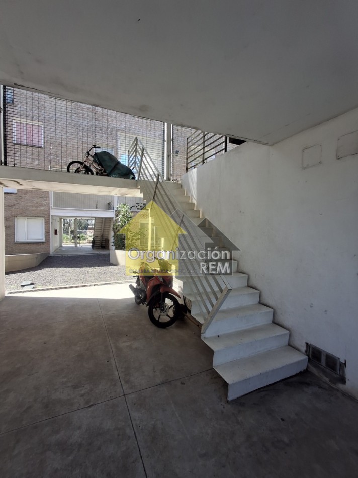 AV. SANTA FE 850, PISO 1 y 2