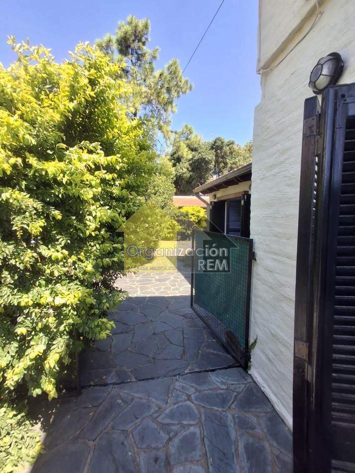 Casa en venta, Av. Andres Vietti No 631, Bo Los Naranjos, Granadero Baigoria