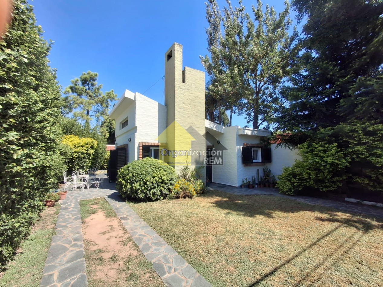 Casa en venta, Av. Andres Vietti No 631, Bo Los Naranjos, Granadero Baigoria