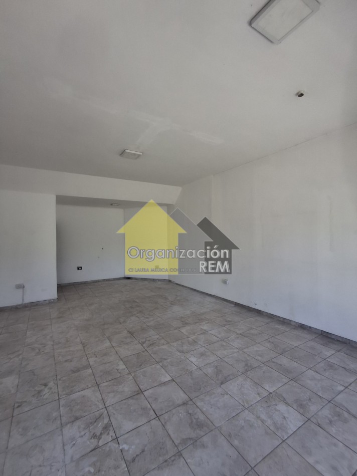 LOCAL EN ALQUILER - AV SAN MARTIN 987