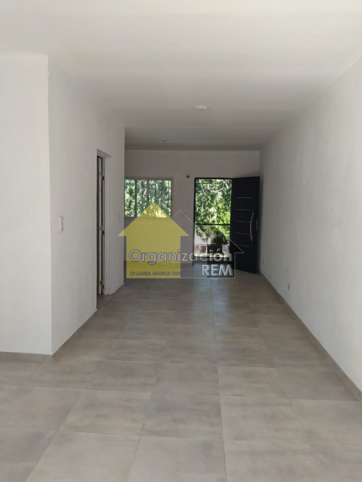 DEPARTAMENTO MONOAMBIENTE EN ALQUILER - CALLE 7 N° 2541, PA