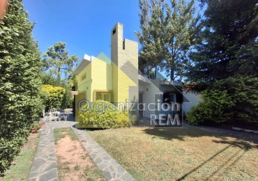 Casa en venta, Av. Andres Vietti No 631, Bo Los Naranjos, Granadero Baigoria